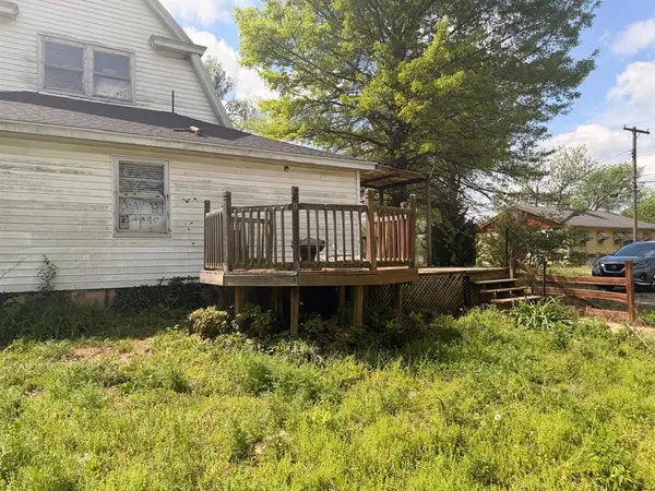 420 E Ferguson AVE, Blackwell, OK 74631