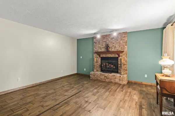 36 HAWTHORN LN, Pleasant Plains, IL 62677-0000