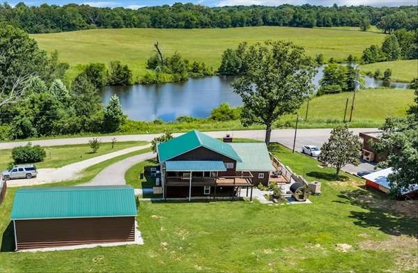 1278 Spencer Mill Rd, Burns, TN 37029