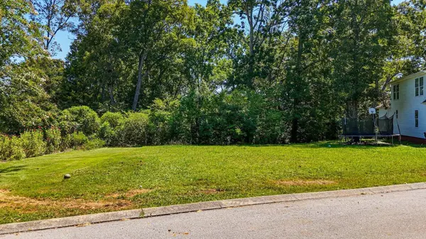 95 Avenue Of Oaks, Rock Spring, GA 30739