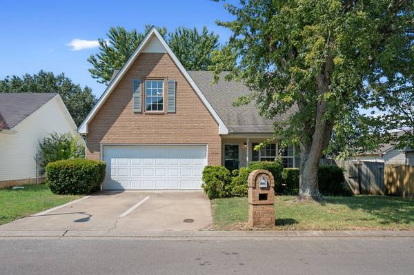 1504 Carrick Dr, Murfreesboro, TN 37128
