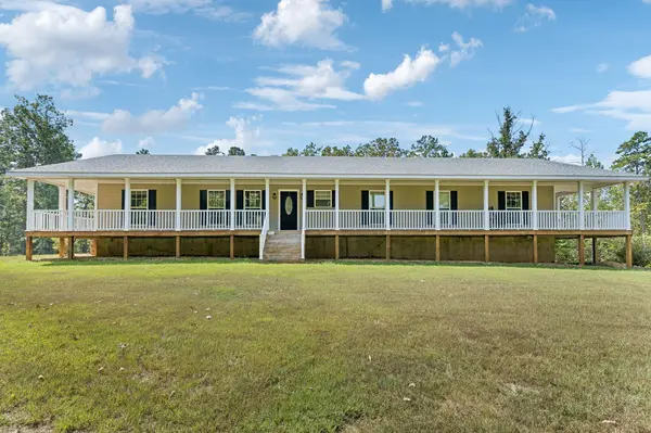 180 Indian Creek Rd, Hohenwald, TN 38462