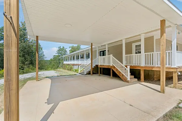 180 Indian Creek Rd, Hohenwald, TN 38462