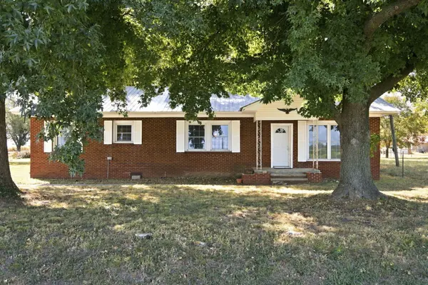 625 Oneil ST, Stark City, MO 64866