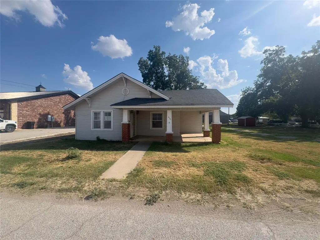 413 Main ST, Maysville, OK 73057