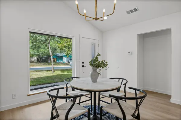 811 Glen Oak DR, Austin, TX 78745