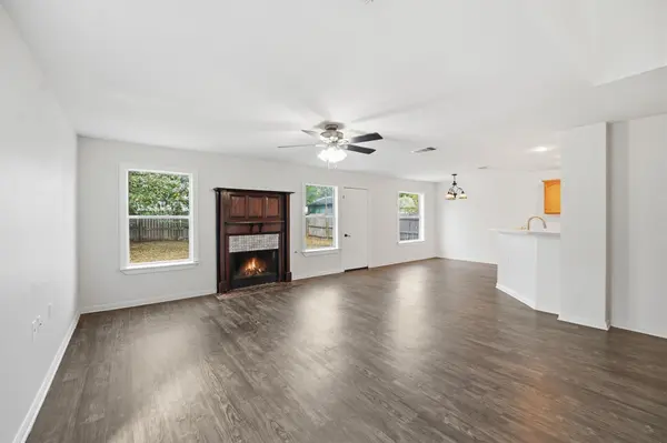 11406 Robert Wooding DR, Austin, TX 78748