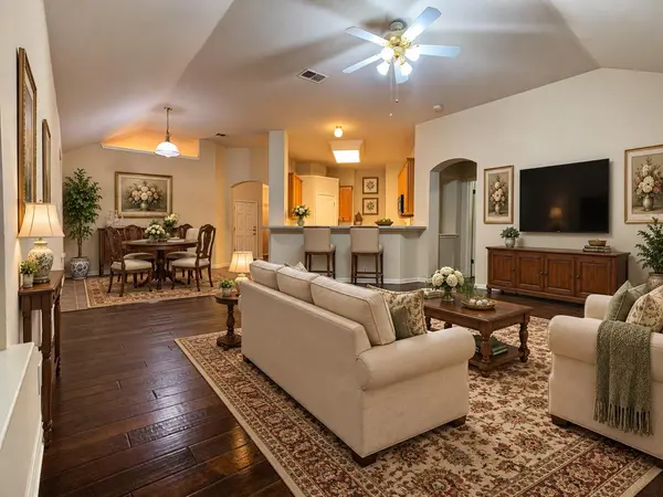 5726 Taylorcrest DR, Austin, TX 78749