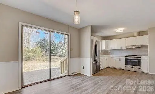 5707 Snow White LN, Charlotte, NC 28213