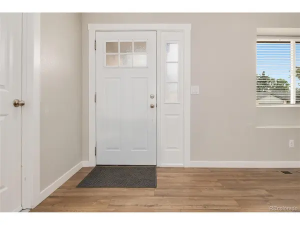 9860 W Chenango, Denver, CO 80123