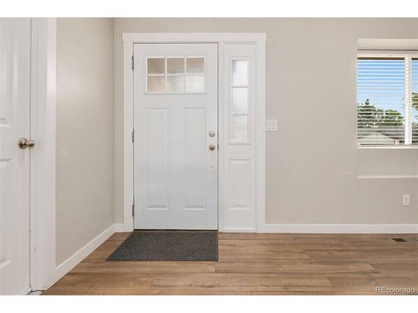 9860 W Chenango, Denver, CO 80123
