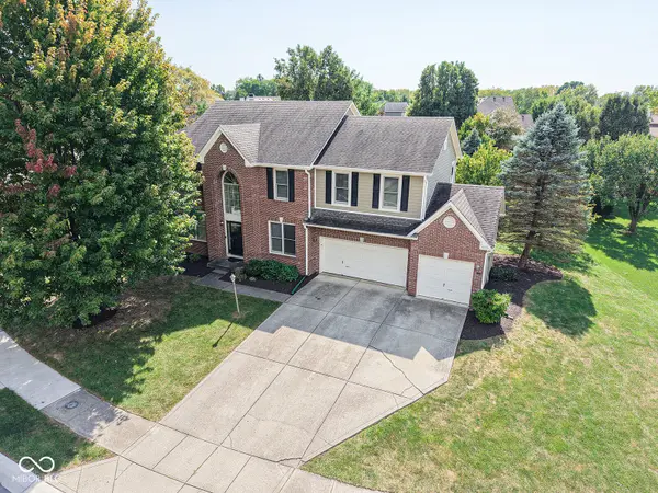 8772 Randall DR, Fishers, IN 46038
