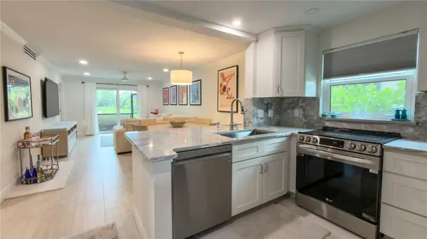 954 LA COSTA CIR #1, Sarasota, FL 34237