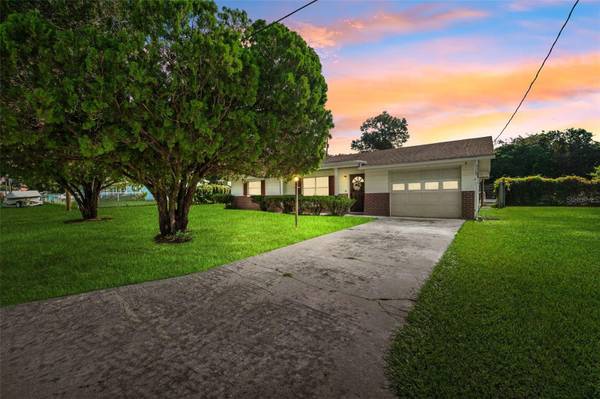 5914 WILSON DR, Zephyrhills, FL 33542
