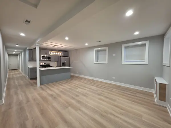 2442 W Wilson AVE #G, Chicago, IL 60625