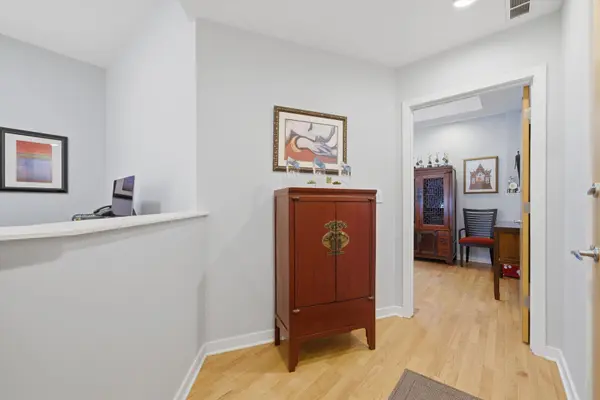 1733 W Lawrence AVE #CU2, Chicago, IL 60640