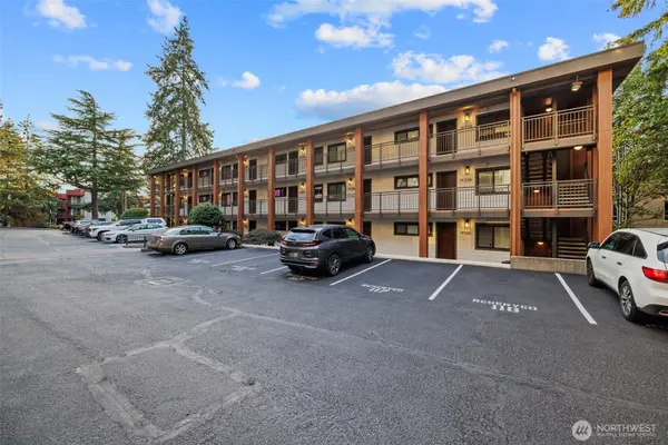 130 105th AVE SE #219, Bellevue, WA 98004