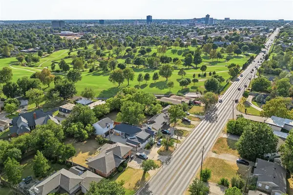 1728 NW 63rd ST, Nichols Hills, OK 73116