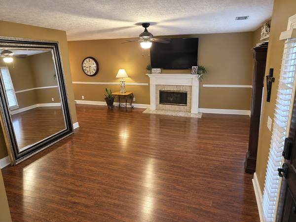 422 Brownstone St, Old Hickory, TN 37138