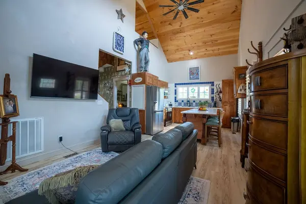 9986 Taylor Rd, Rockvale, TN 37153
