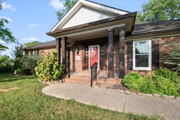 2814 Archer Ave, Murfreesboro, TN 37129