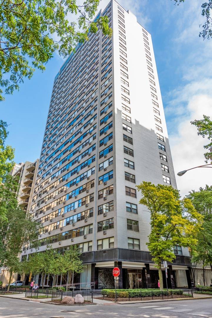 1445 N STATE Pkwy #1006, Chicago, IL 60610