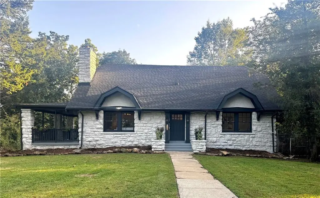 1875 E 76th TER, Kansas City, MO 64132