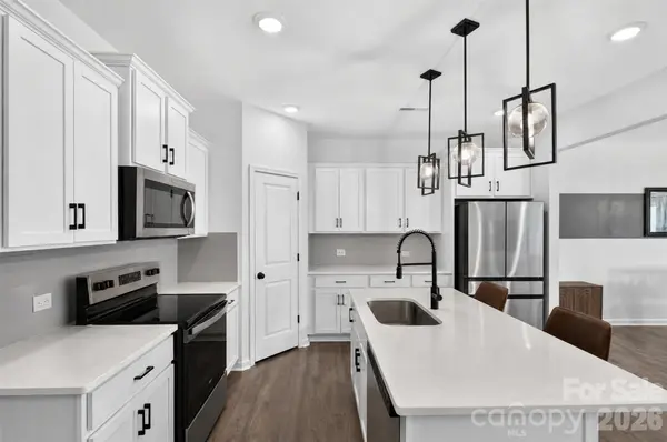 4085 Claret Cup DR, Kannapolis, NC 28083