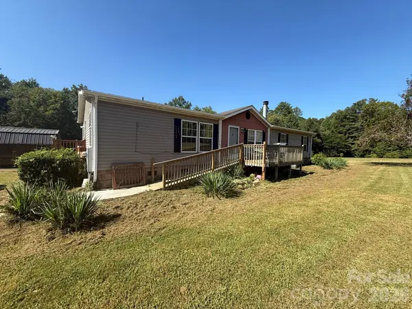 907 Epley DR, Marion, NC 28752