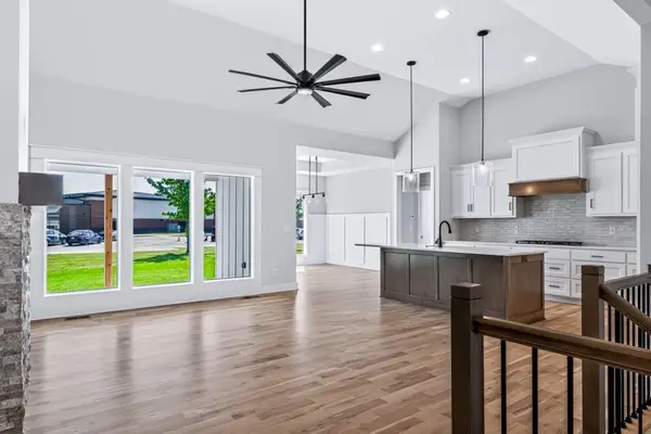 24819 W 112th ST, Olathe, KS 66061