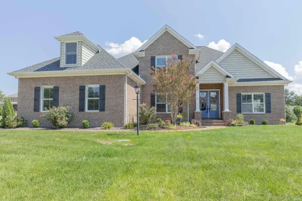 8831 Jenkins DR, Evansville, IN 47725