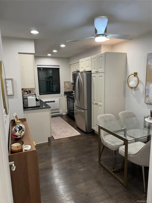 723 Wantagh AVE, Wantagh, NY 11793