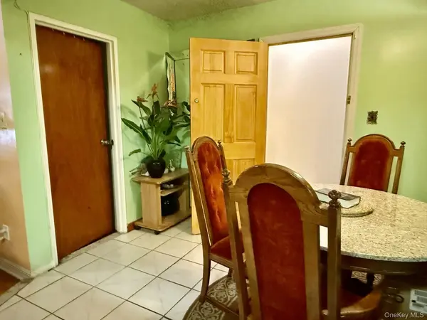 621 Commonwealth AVE, Bronx, NY 10473