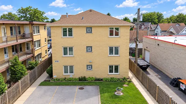 6743 W Irving Park RD #202, Chicago, IL 60634