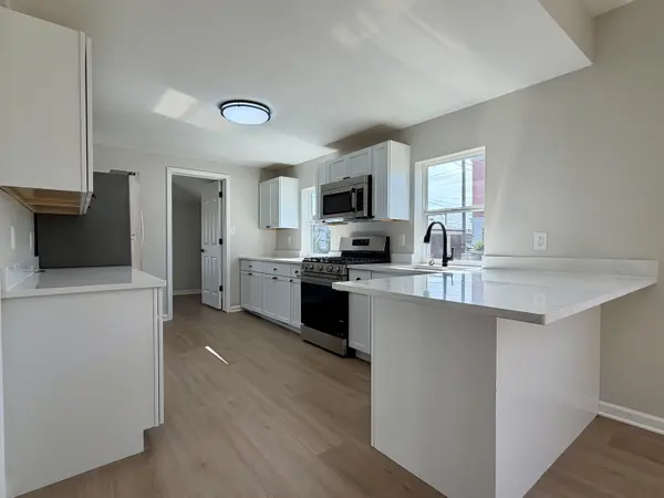 215 E 10th ST, Michigan City, IN 46360