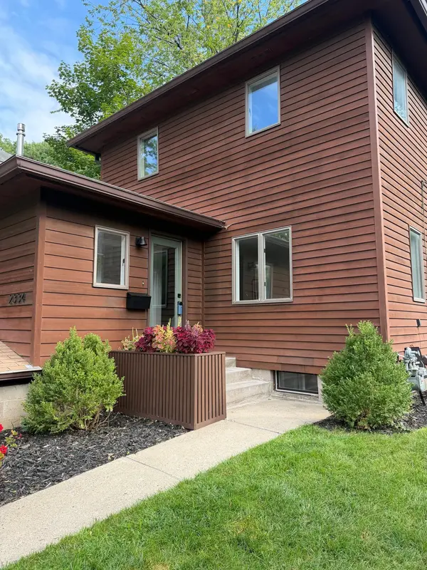 2334 Doswell AVE, Saint Paul, MN 55108