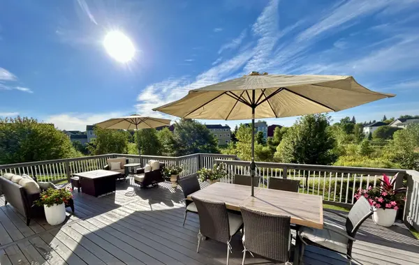 4061 San Vitero CIR, Chaska, MN 55318