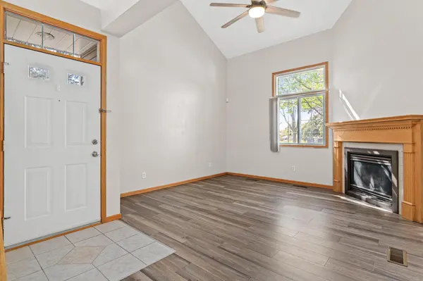 17980 Cobblestone WAY, Eden Prairie, MN 55347