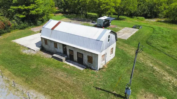 1460 Kingwood Ln, Rockvale, TN 37153