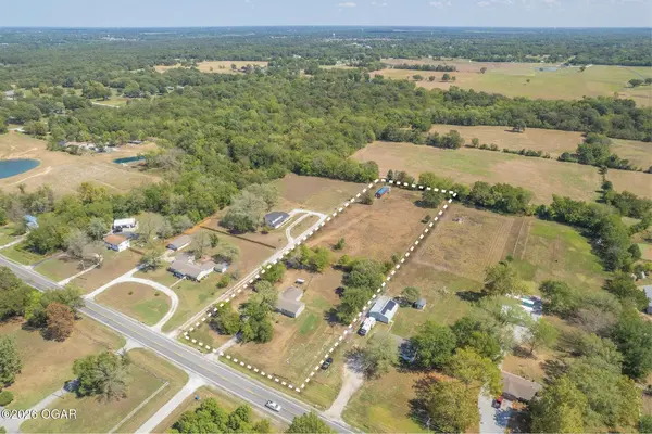 5690 County Road 290, Carl Junction, MO 64834
