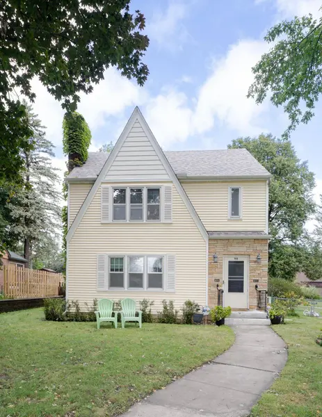 899 Parkview AVE, Saint Paul, MN 55117