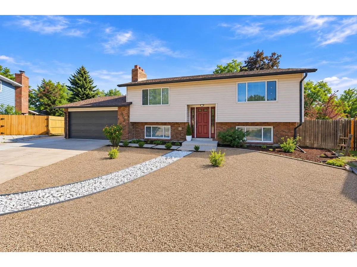 7402 S Upham, Littleton, CO 80128