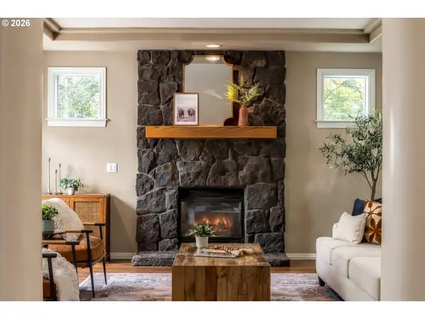 9930 SW LUMBEE LN, Tualatin, OR 97062