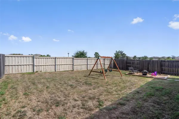 102 Patrick Herndon DR, Bastrop, TX 78602