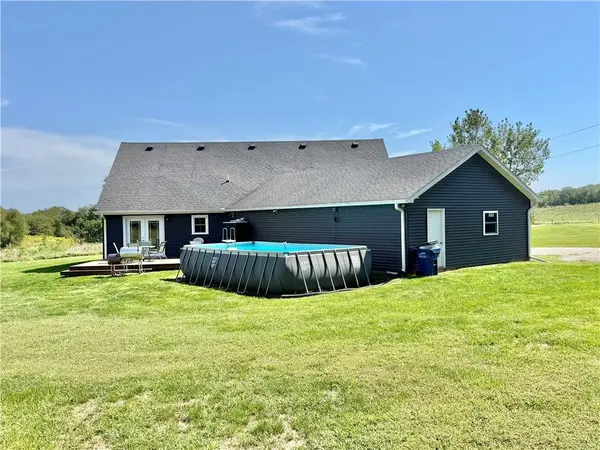 24281 M HWY, Mercer, MO 64661
