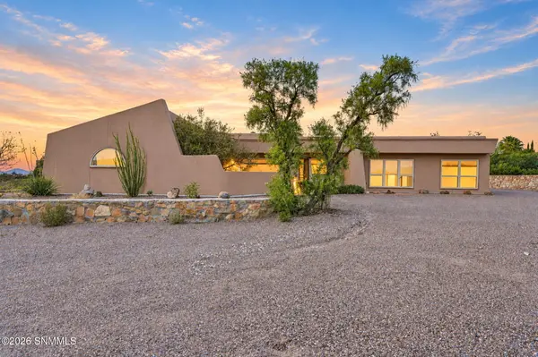 4245 Senna DR, Las Cruces, NM 88011