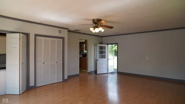 16122 Southeastern Pkwy, Fortville, IN 46040