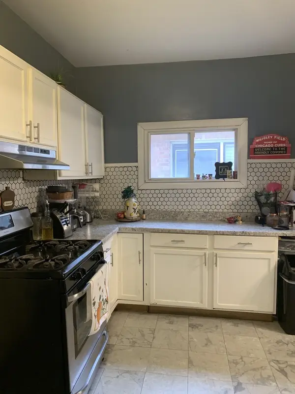 3425 W 63rd PL, Chicago, IL 60629