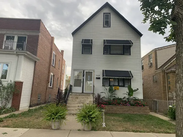3425 W 63rd PL, Chicago, IL 60629
