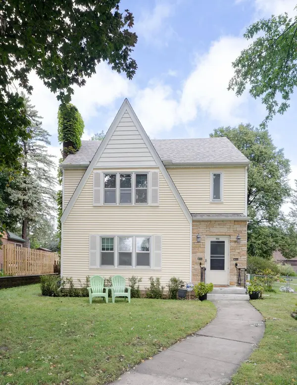 899 Parkview AVE, Saint Paul, MN 55117